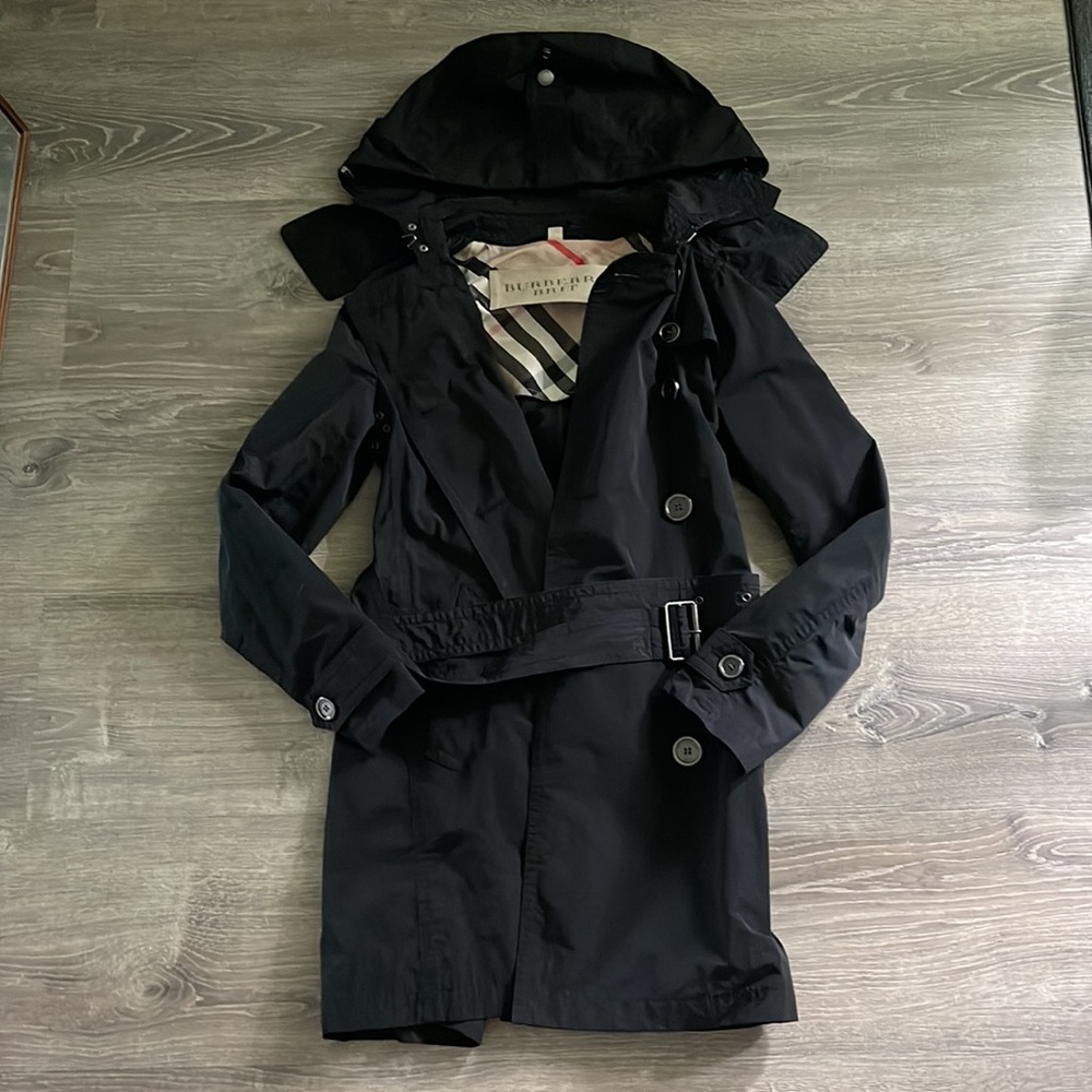 BURBERRY Trench Coat